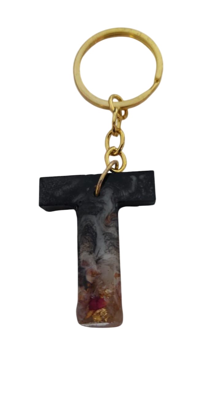 Stylish Resin Alphabet Keychain - Personalized 'T' Design