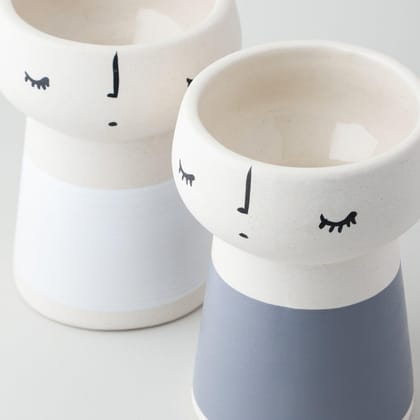 Eyaas Set of 2 Ceramic Flower Vases in Colour Block White and Grey