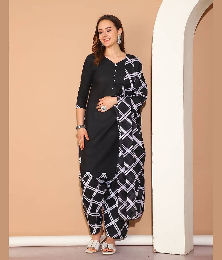 wonder weave Women Cotton Blend Printed Straight Kurti With Patiala Salwar ( Black )