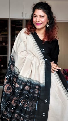 Ek Phulia Cotton Saree-Beige Black