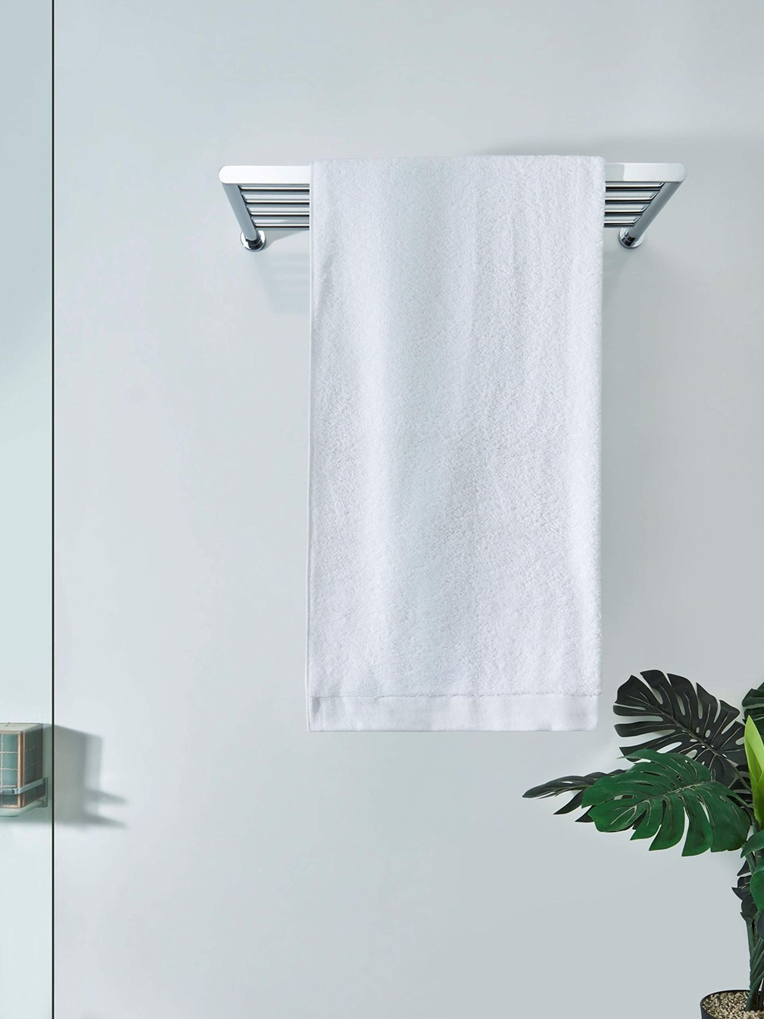 DDECOR - Solitaire Collection 100% Cotton Bomboo    Bath Towel |75 CM X 150 CM| - White