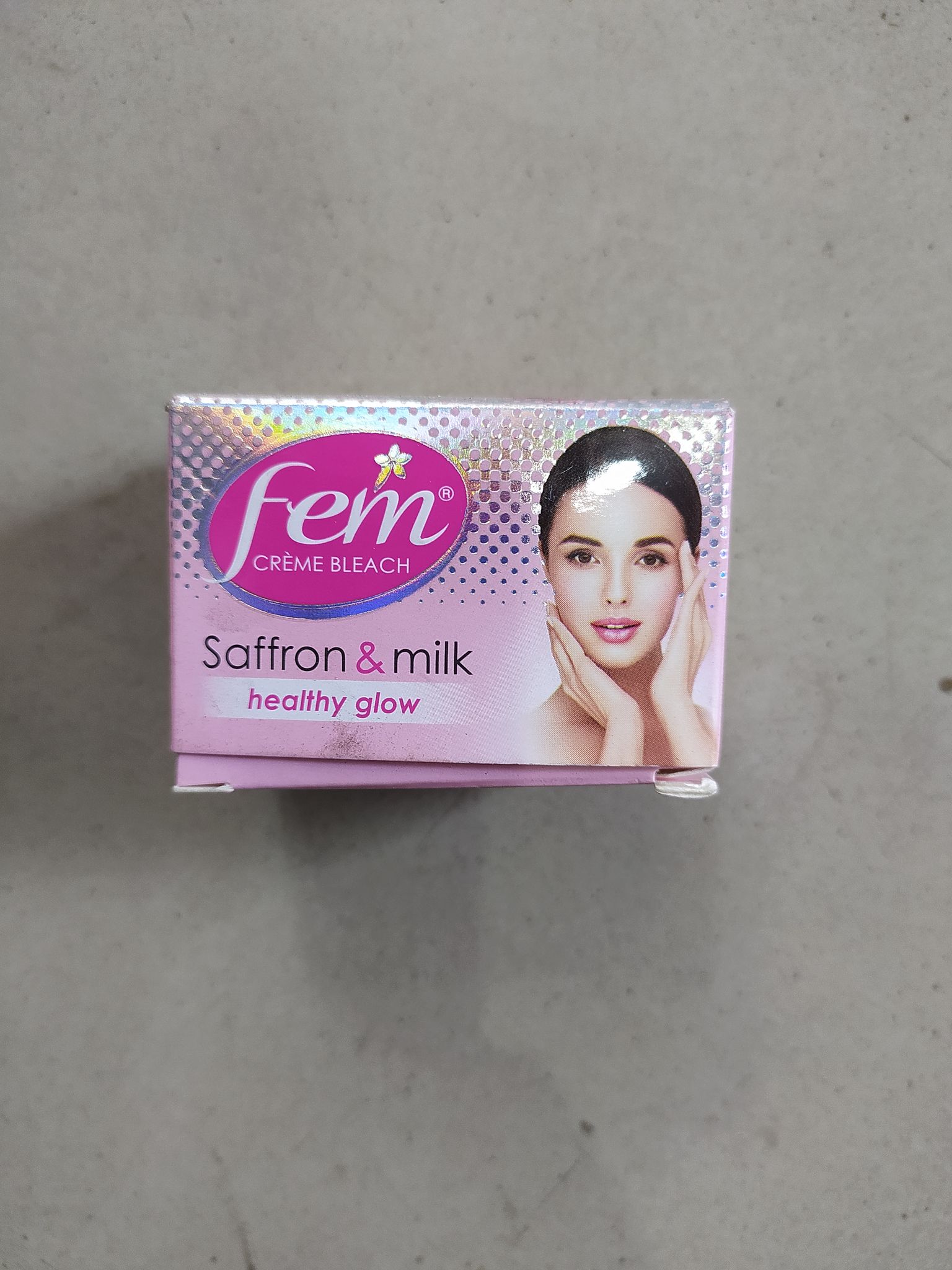fem creme bleach saffron & milk