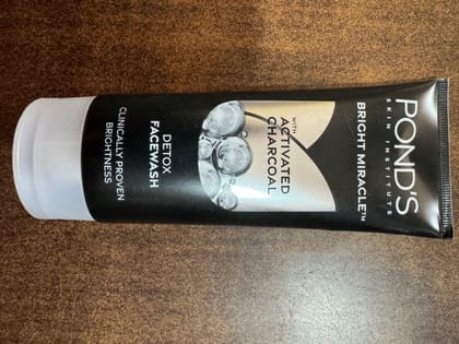 POND'S BRIGHT MIRACLE DETOX FACEWASH 100 g