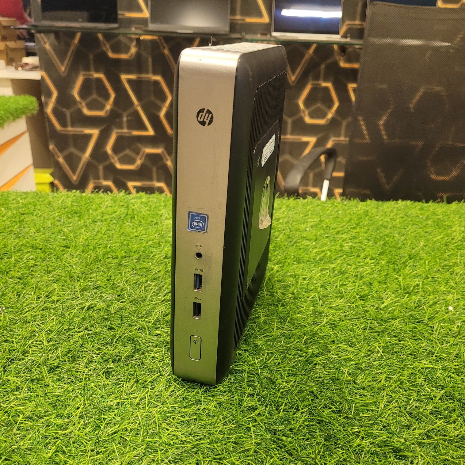 HP T628 Thin Client Computers (Refurbished)  RAM 8 GB and Storage 256 GB