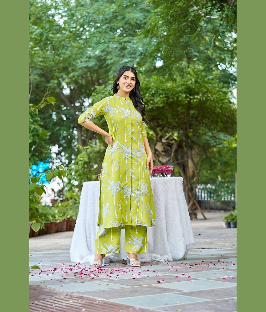 YAGNIK FASHION Women Cotton Printed A-line Kurti With Pants ( Light Green )