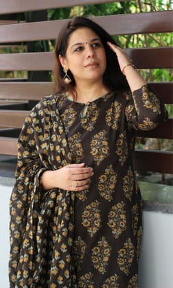 Cotton Brown & Mustard Mughal Suit Set and Printed Dupatta-XXS