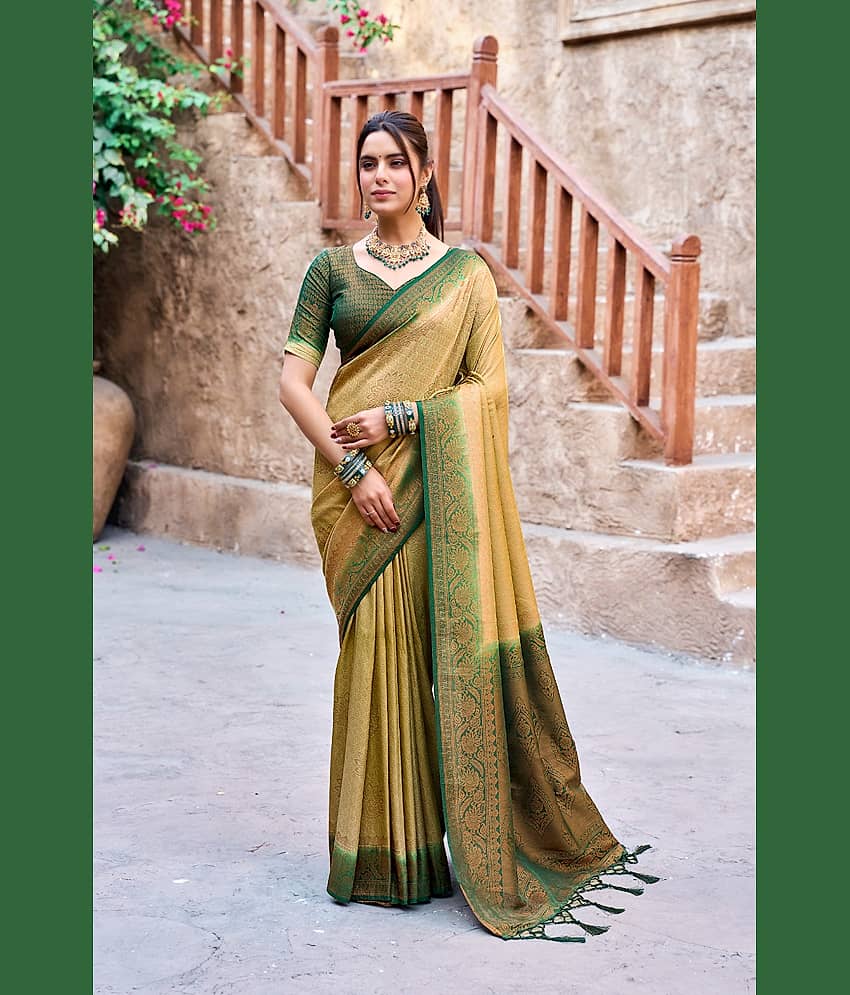 SARIK  FASHION Banarasi Silk Woven Saree With Unstitched Blouse Piece ( Pink )