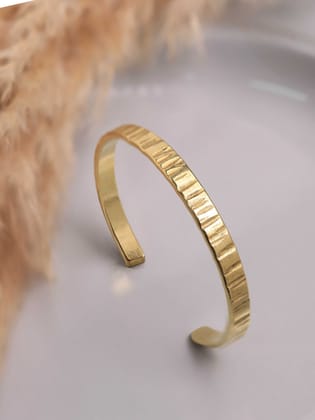 Flat Lines Adjustable Cuff (Anti Tarnish)-Brass