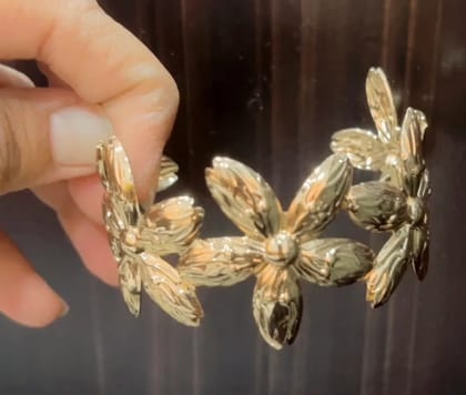 Anti tarnish Flower bracelet Anti tarnish Flower bracelet