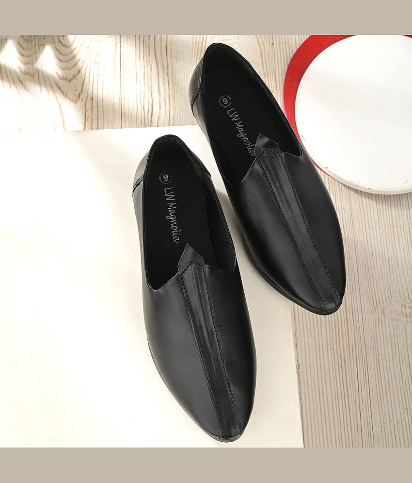 Magnolia Black Men's Slip on