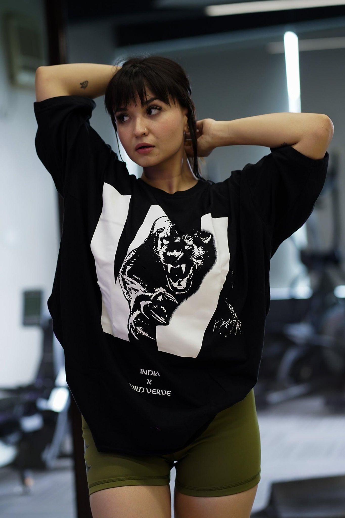 PANTHER W OVERSIZED T-SHIRT (BLACK)-XS
