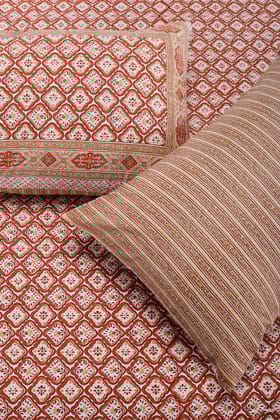 Alice Checks Rust Cotton  Bedsheet-Double: 90 x 108 in / Rust / Red
