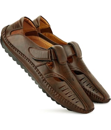 Buxton Brown Synthetic Leather Sandals