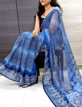 Bandhani print with Zari woven
