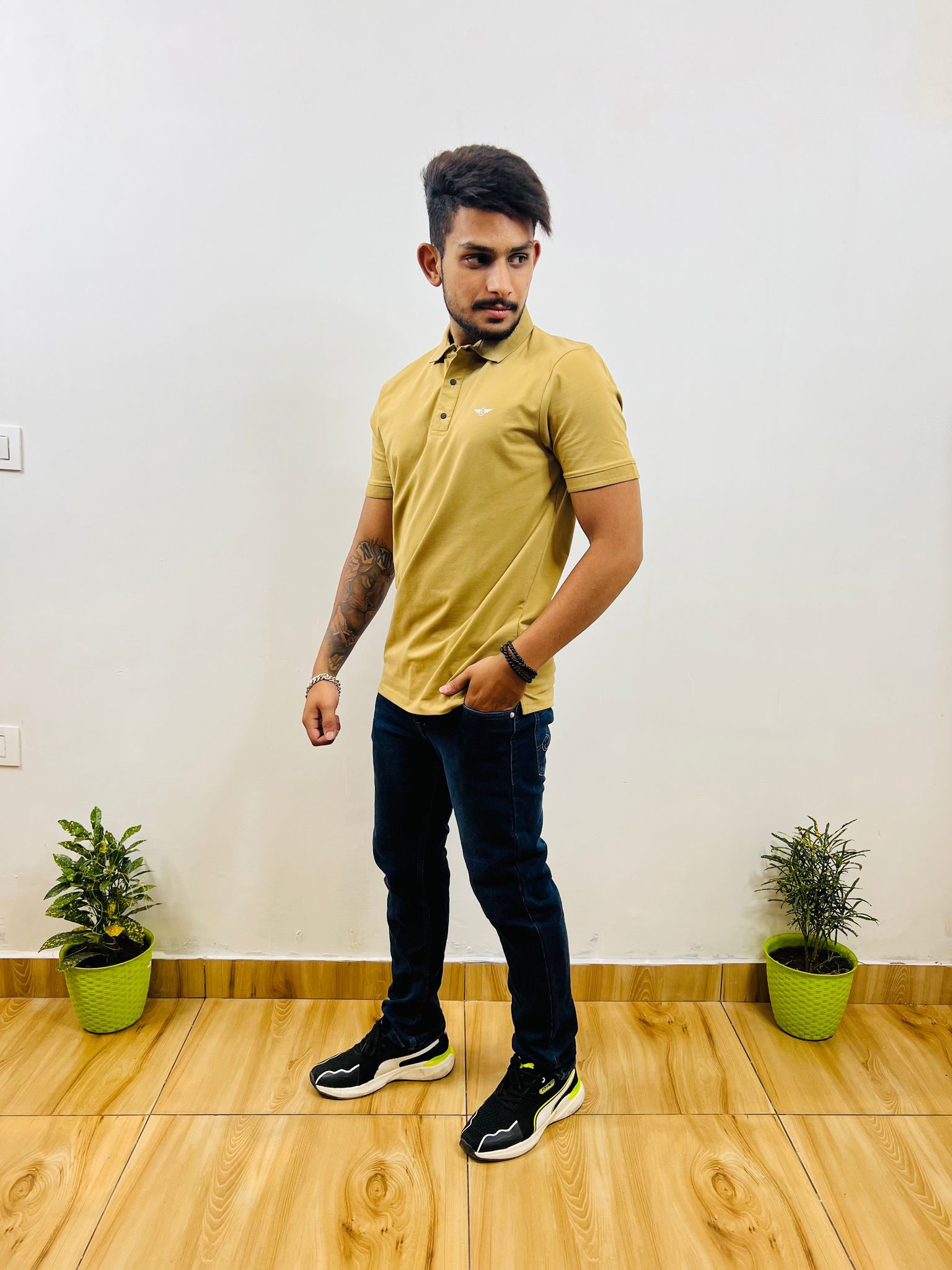 Olive Khakhi Collar T-shirt (2001H)-S / Cotton