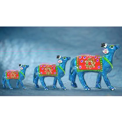 DreamKraft Paper Mache Cow Showpiece (Set of 3, SkyBlue)
