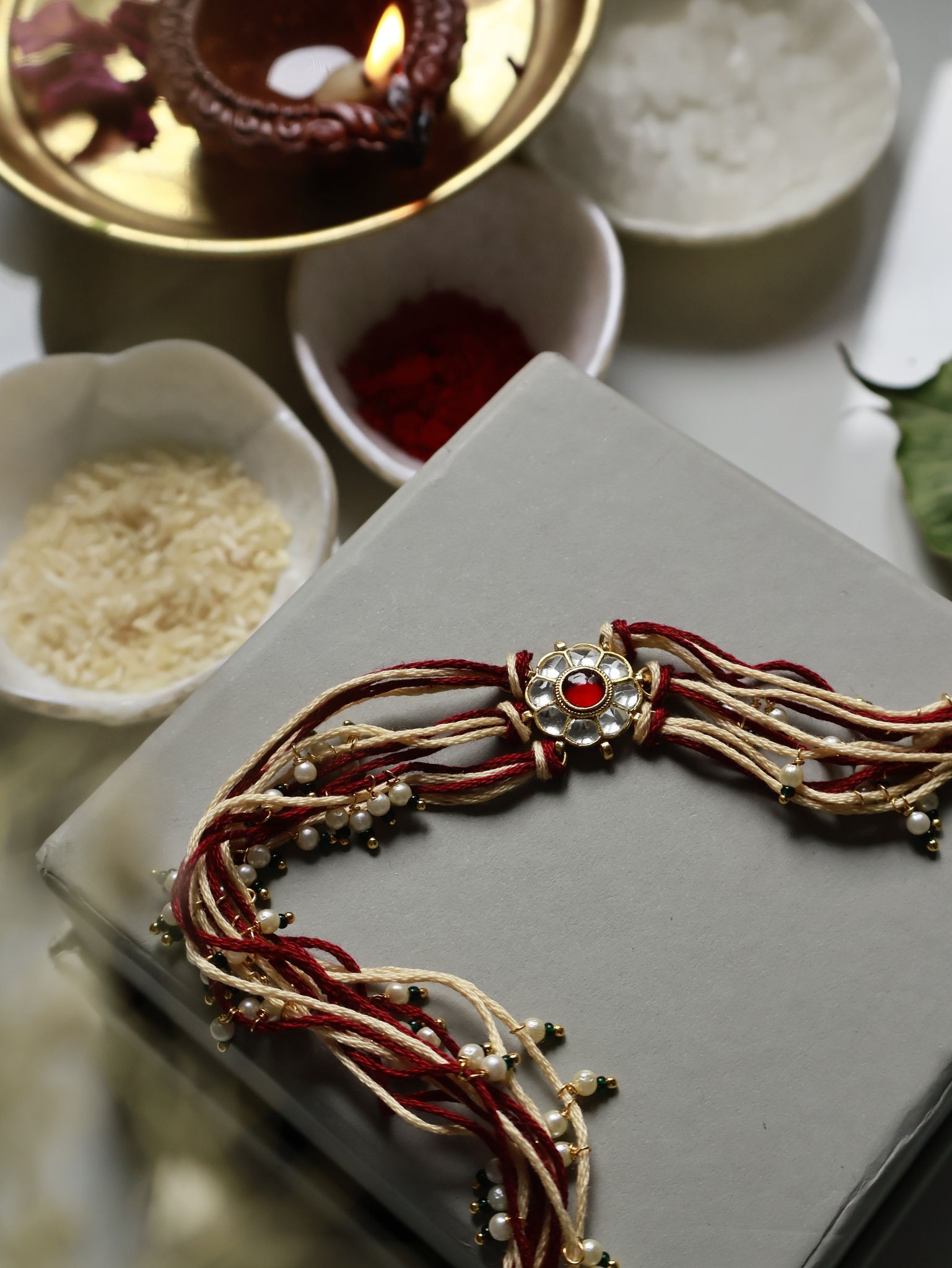 Amol Kundan Rakhi-Maroon