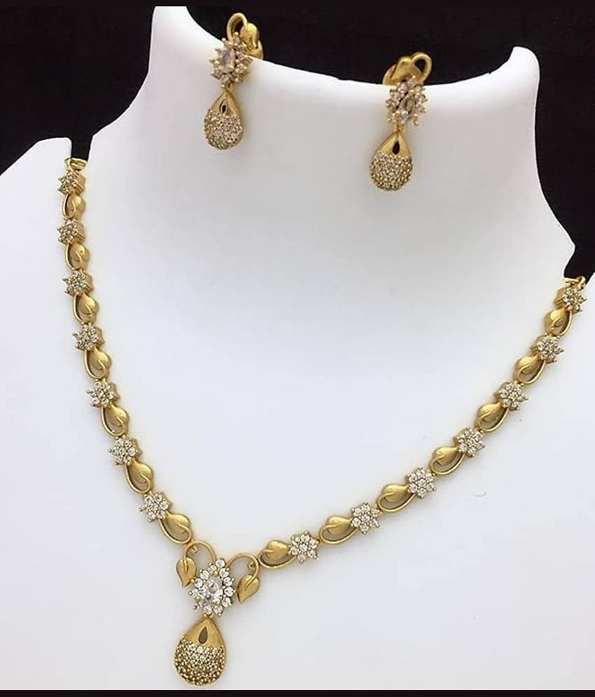 ROFARWORD Gold Brass Necklace Set ( Pack of 1 )