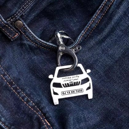Mahindra XUV 500 Keychain-Front View / Silver