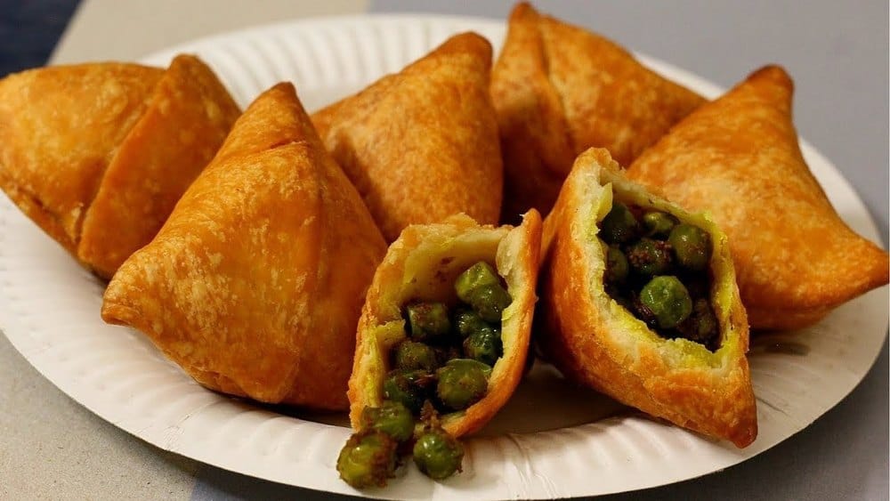 Desi Ghee Mutter Samosa..-500 Grm