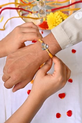 Dual Tone Flower Silver Rakhi CHR099