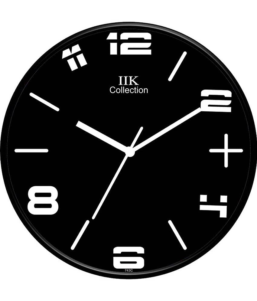 IIK COLLECTION - Circular Analog Wall Clock