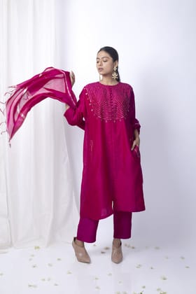 Ranee Pink Embroidered Kurta Set-XL
