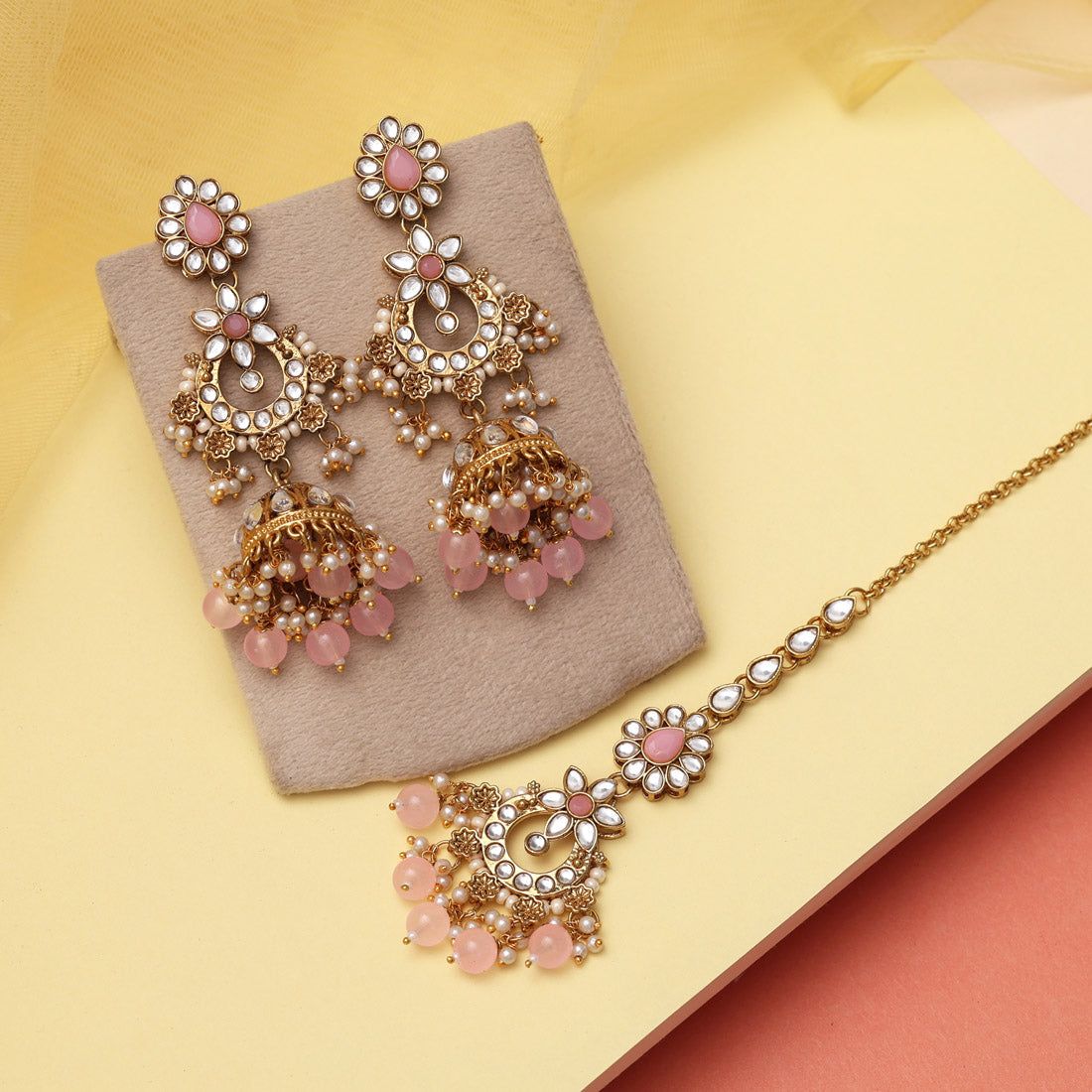 Pink Color Kundan Earrings With Maang Tikka (KDTE575PNK)-Length: 9.00 CM x Width: 2.00 CM / Pink / Alloy With Good Quality Gold Plated