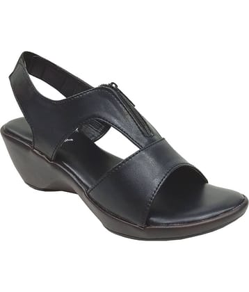 Racecourse - Black Women's Sandal Heels