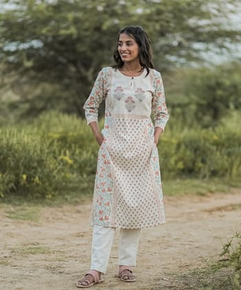 Off white butta handblock printed cotton kurti