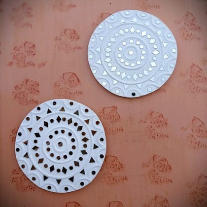 Kutch Lippan Mud & Mirror Work Wall Panel Small