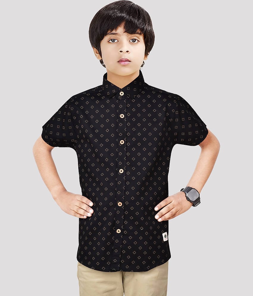Made In The Shade Pack of 1 Boys 100% Cotton Half Sleeves Shirt ( Black )