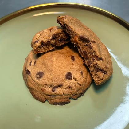 Chocolate Chip Cookie