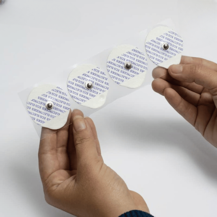 " HEE ECG Electrodes, Disposable, 3M Adhesive Patches, Pack of 20 Pcs ith Foam Backing (Oval shaped) uses for Premium small electrode pads can be used in Stress Test, EMS, ICU/CCU."