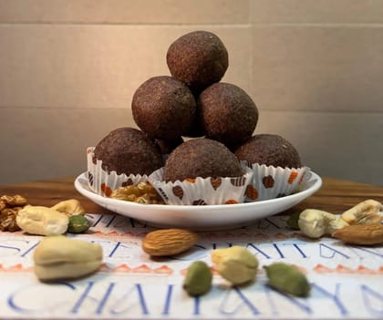 Nachni laddu