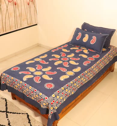 Handcrafted Batik Print Cotton Single Bed Sheet with Two Pillow Covers