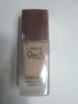 Lakme 9to5 Primer-matte Perfect cover Foundation n200 neutral nude