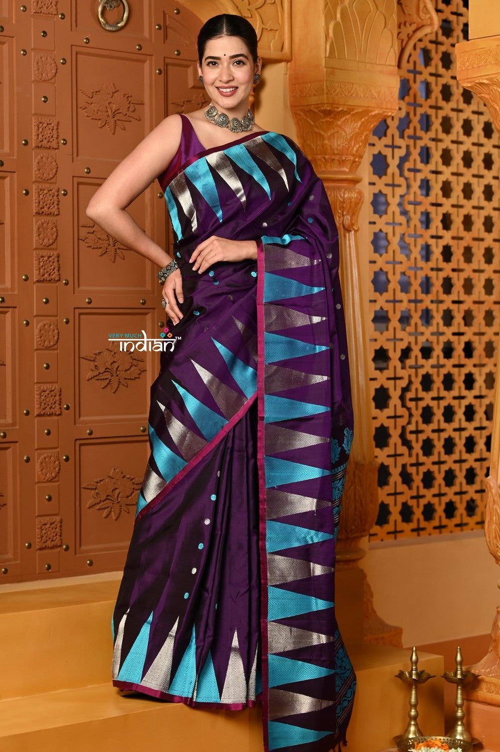 Shubh ~ Exclusive! Gadwal Pure Silk Handloom Saree in Dark Violet
