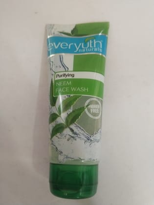 Everyuth Naturals Purifying Neem Face wash 