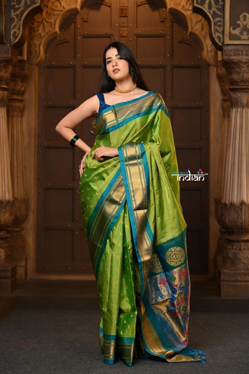 Parampara Chandrakor ~ Handloom Pure Silk Maharani Paithani with Majestic Maharani Pallu in Majestic Green