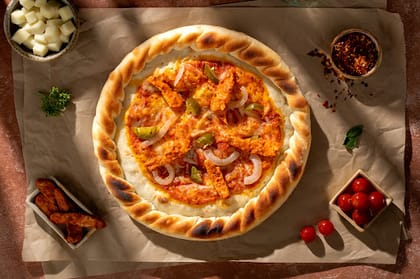 Chicago Deep Dish Peri Peri Chicken Pizza