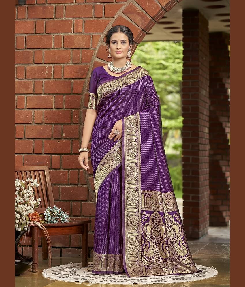 Sariya Jacquard Woven Saree With Unstitched Blouse Piece ( Wine )