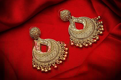 Morison Golden Dazzle Earrings Shine with Grace and Sophistication