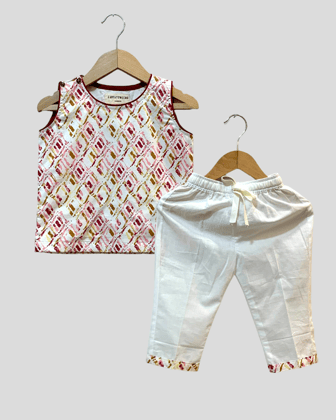 Printed Top & White Pyjama Set-0-3 months
