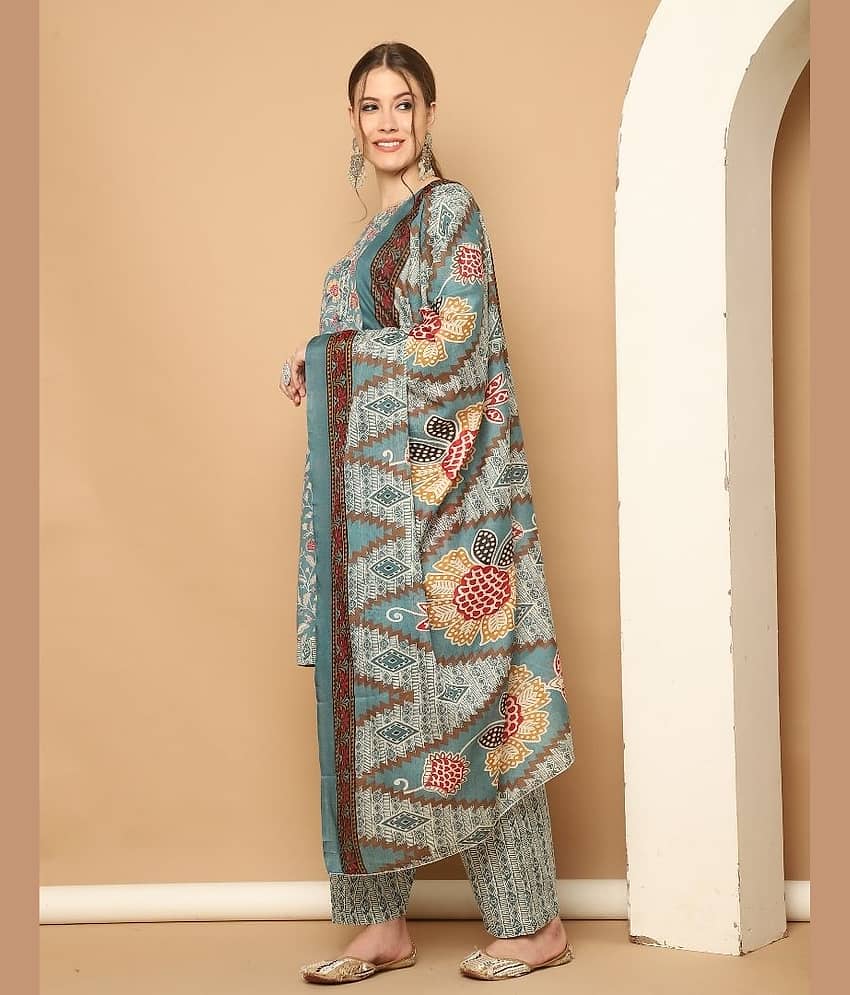 wonder weave Women Cotton Blend Printed Straight Kurti With Patiala Salwar ( Green )
