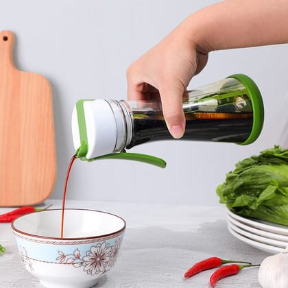 Manual Rotating Salad Dressing Stirring Cup