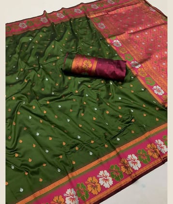 ISARA Art Silk Solid Banarasi saree With Unstitched Blouse Piece ( Light Green )
