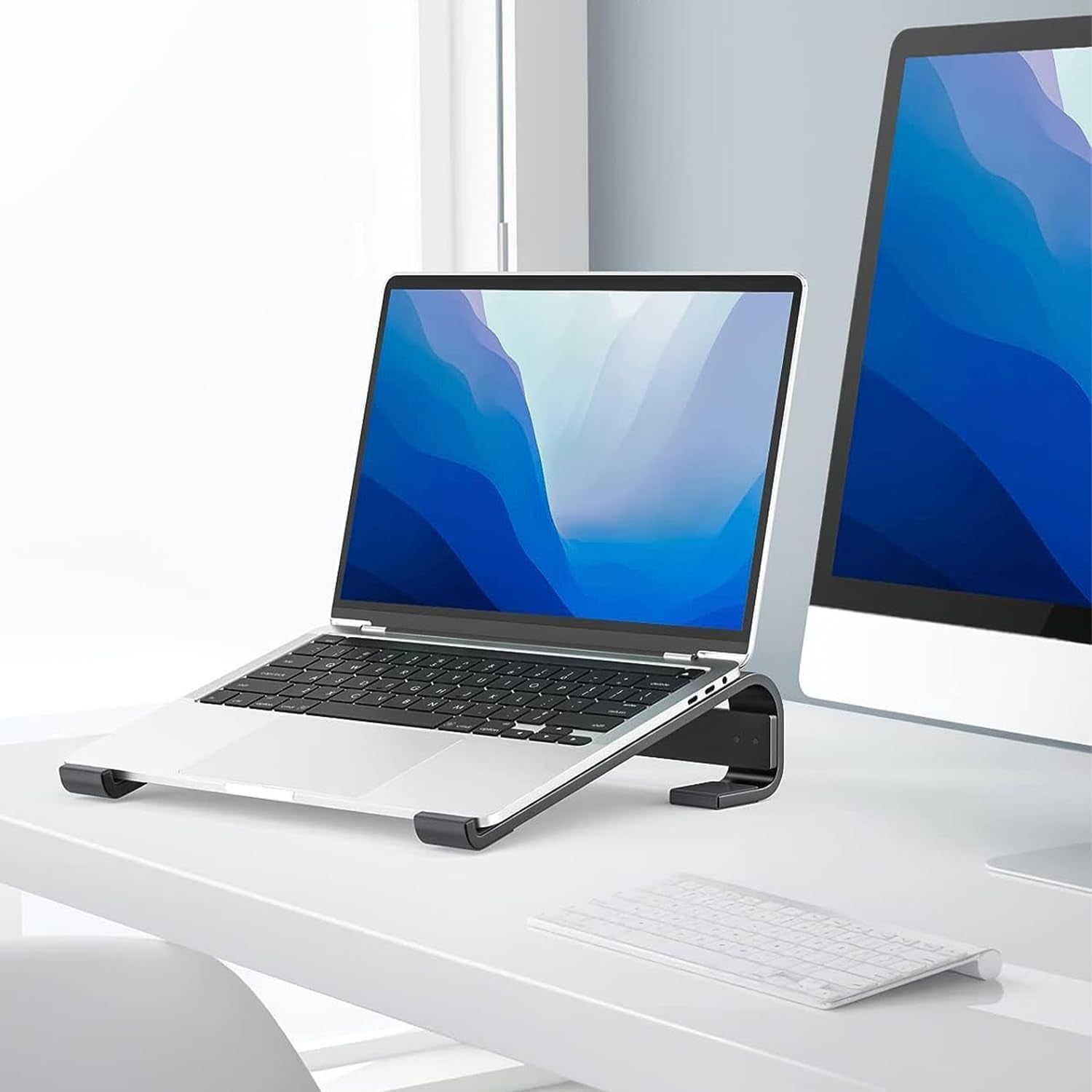 Fixed Metal Laptop Stand for Desk (25  26 cm)