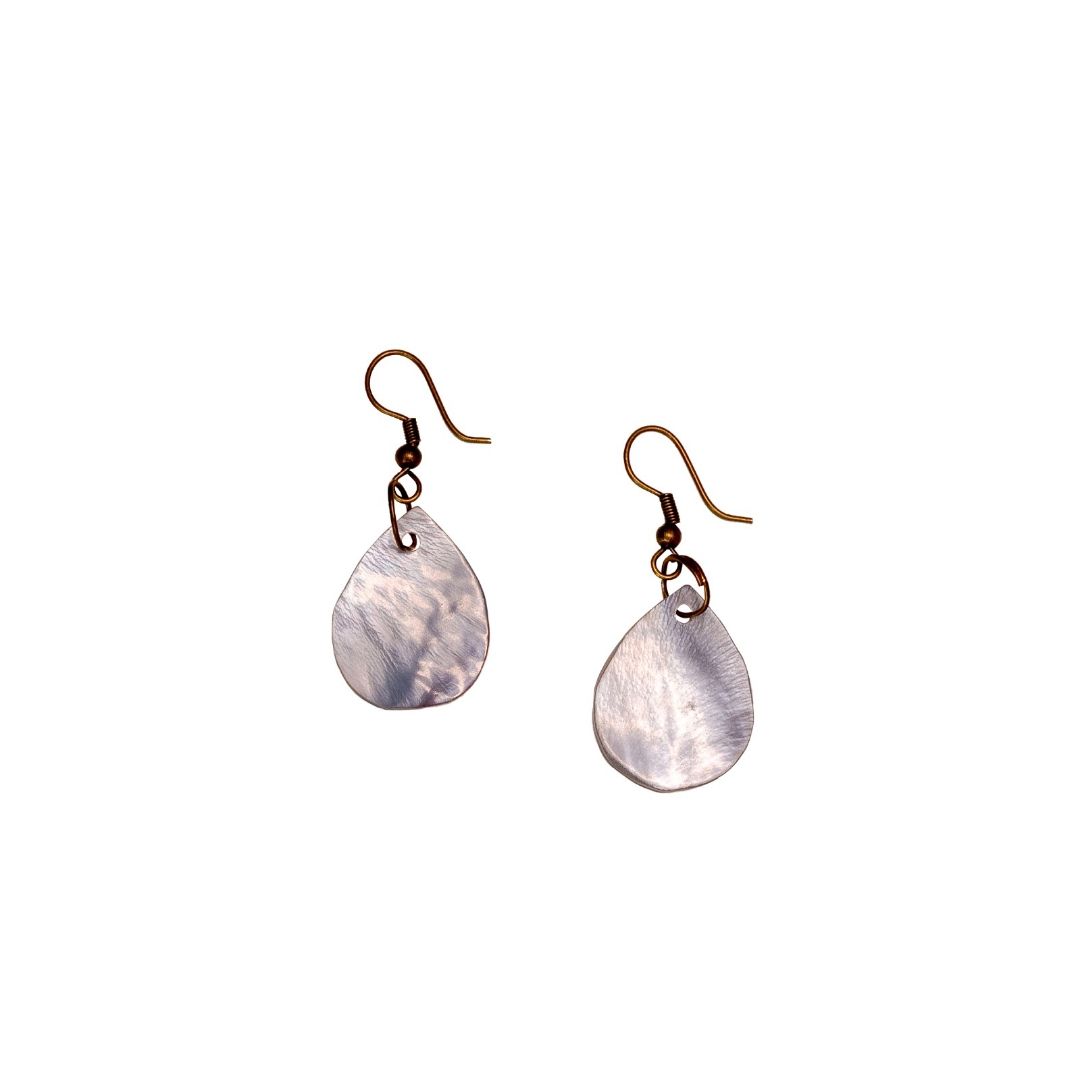 Mother of pearl basic drop earrings