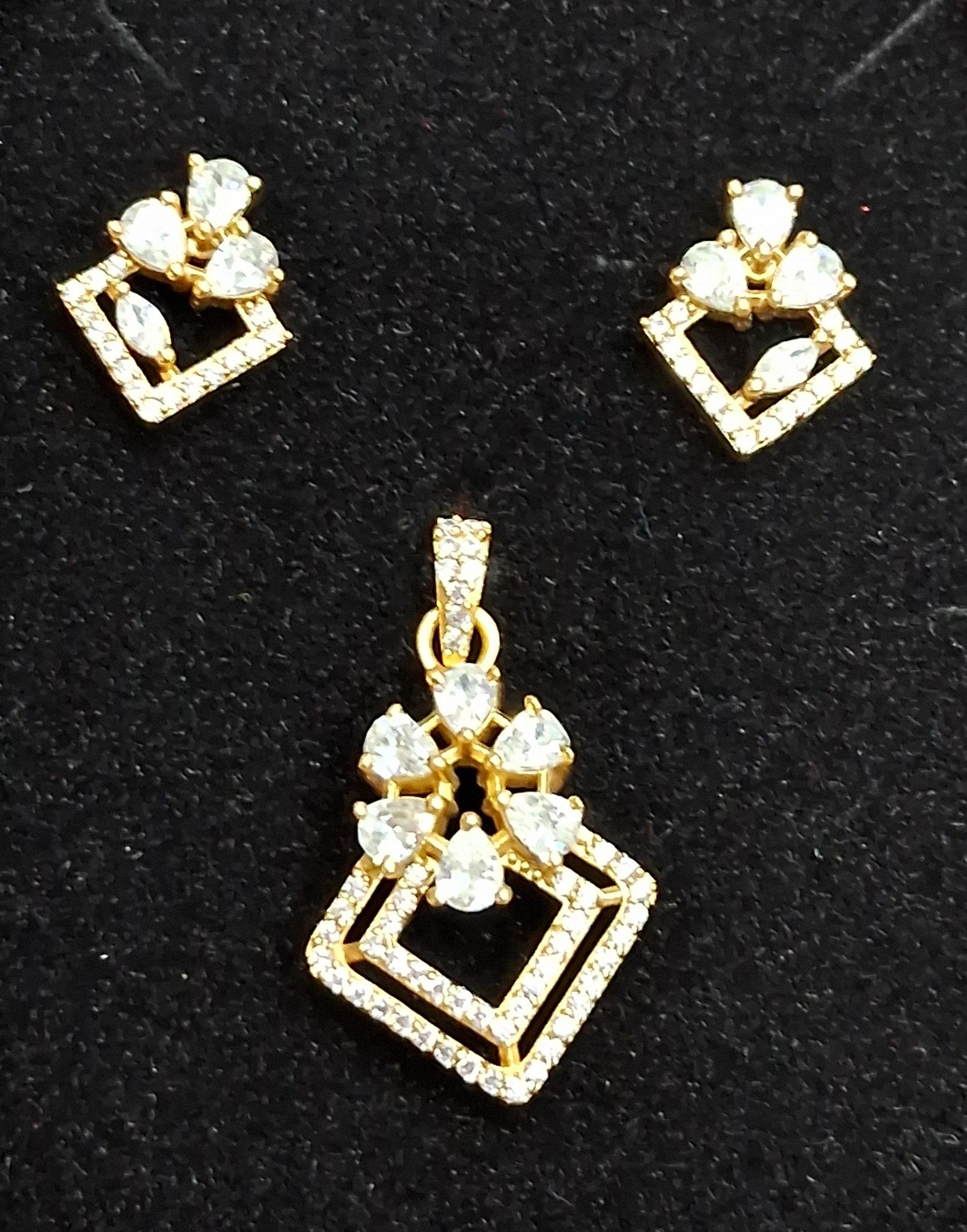 PENDANT SET GP